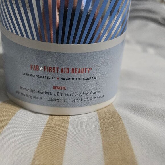FIRST AID BEAUTY "ULTRA REPAIR CREAM" INTENSE HYDRATE- WINTER SOLICE- NEW/SEALED - Picture 2 of 4
